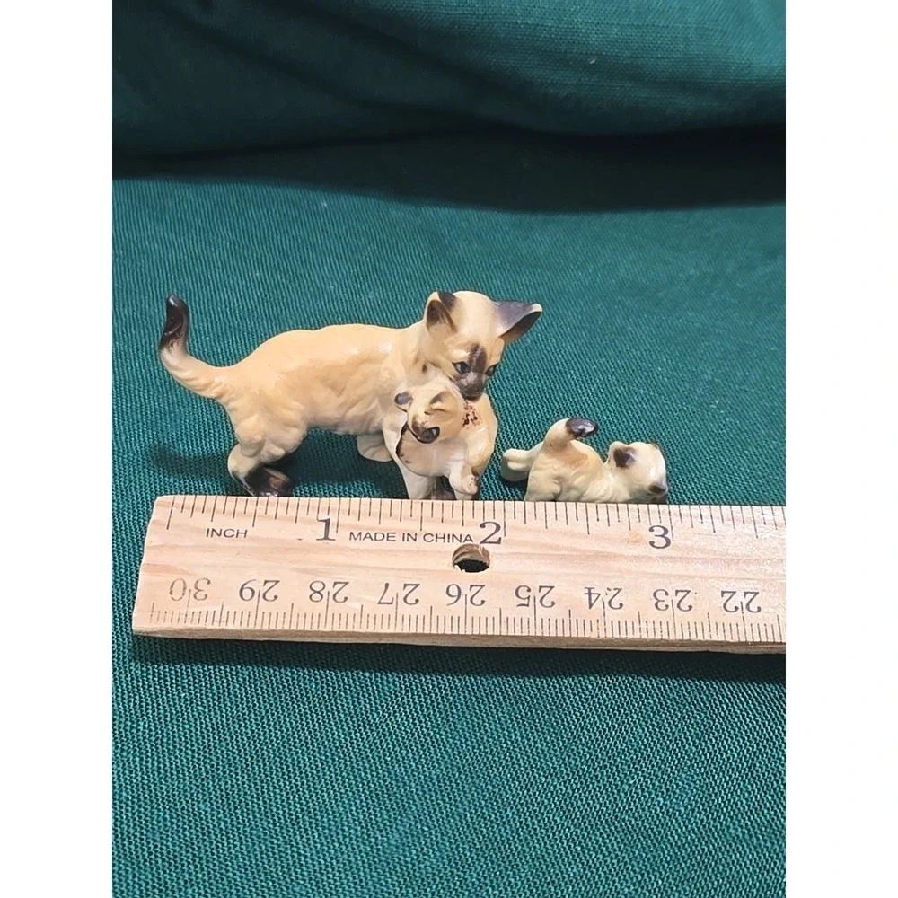Siamese Cat Trio Miniature Figurine Mom 2 Kitten Vintage Bone China Japan